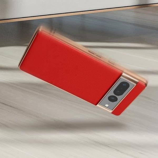 Google Pixel 7 Pro-fodral i äkta läder med röd metallkontur - AVIZAR - Elegant skydd