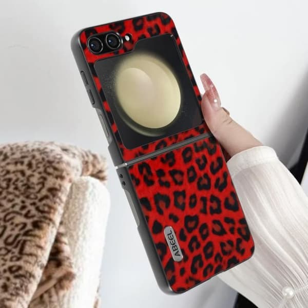 Fodral till Samsung Galaxy Z Flip 5 Äkta läder, rött leopardmönster Abeel