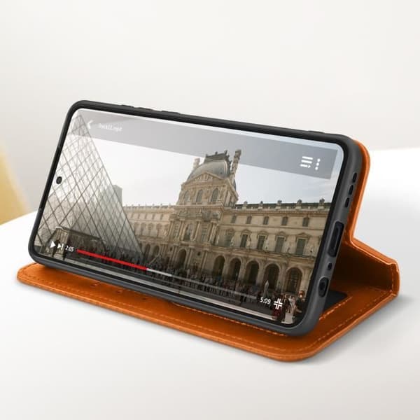 Fodral till Motorola Moto G84 Wallet Checkerboard Geo Collection Camel