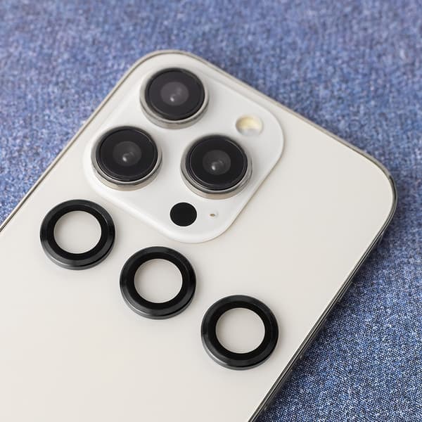 Linsebeskyttelse til iPhone 13 Mini / iPhone 13 - Sort Ramme
