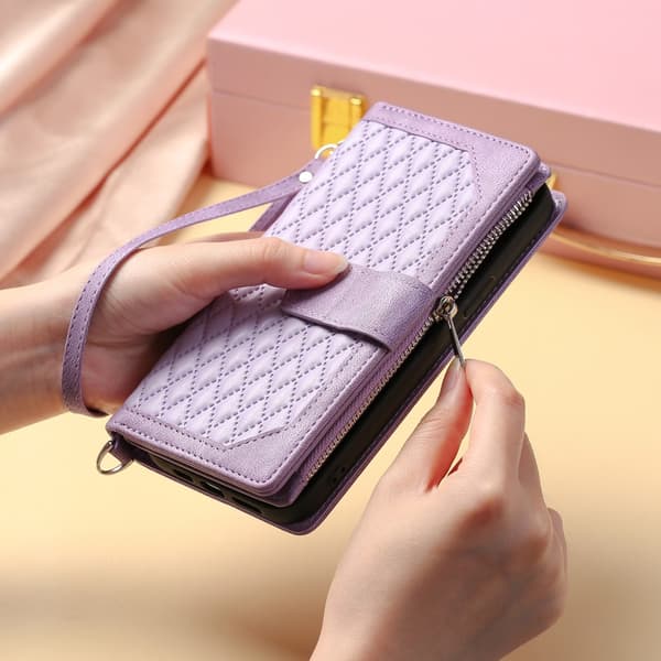 SKALO Motorola Moto G04 Big Wallet Quiltat Plånbok - Lila