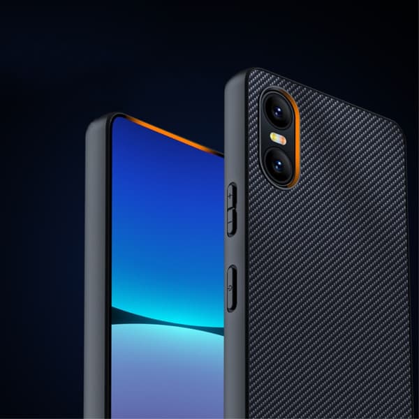 SKALO Sony Xperia 10 VI Carbon Fiber TPU-suojakuori - Musta
