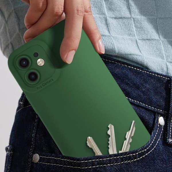 Skal till iPhone 11 - AVIZAR - Matt silikon - Kameraskydd - Mörkgrön