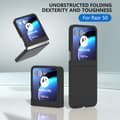 Pikkukuva 3 / 7: SKALO Motorola Razr 50 5G Skin-touch Fold Suojakuori - Musta
