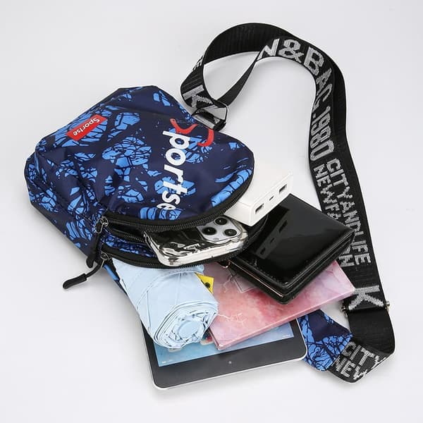 INF Herre Sling Bag, Letvægts Brysttaske med Hovedtelefonhul