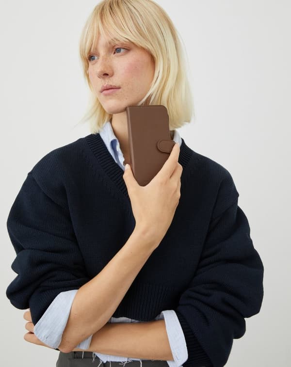 Magnet Wallet+ iPhone 15 Pro Max Dark Brown