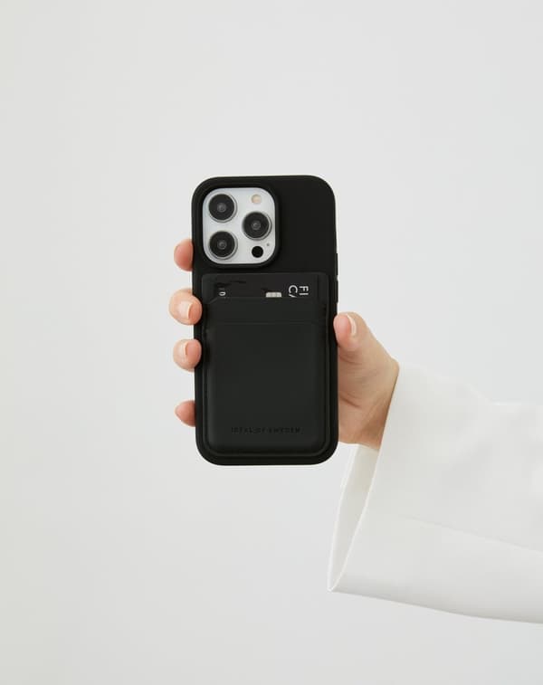 Silicone Case MagSafe iPhone 15 Plus Black