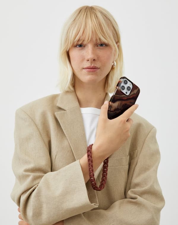 Printed Case iPhone 15 Dark Amber Marble