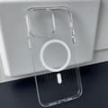 Miniatyrbild 4 av 5: iPhone 13 Pro Max Mobilskal Korrugerad - Transparent