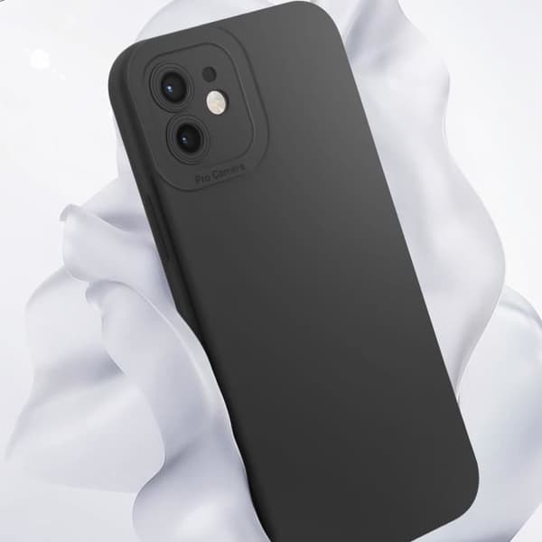 Skal till iPhone 12 - AVIZAR - Matt silikon - Kameraskydd - Svart