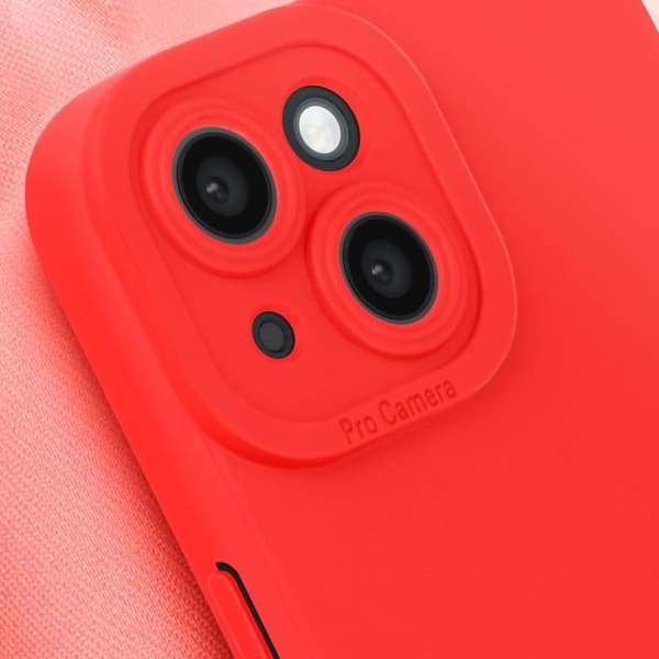 Skal till iPhone 15 Plus - AVIZAR - Matt silikon - Förstärkt kameraskydd - Röd