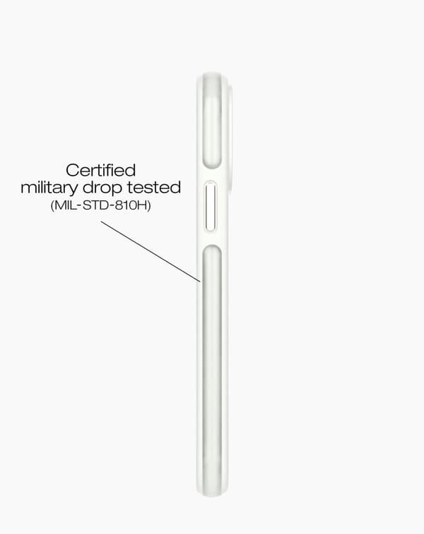 Ideal Bumper Case MagSafe iPhone 12 / 12 Pro Cloudy White