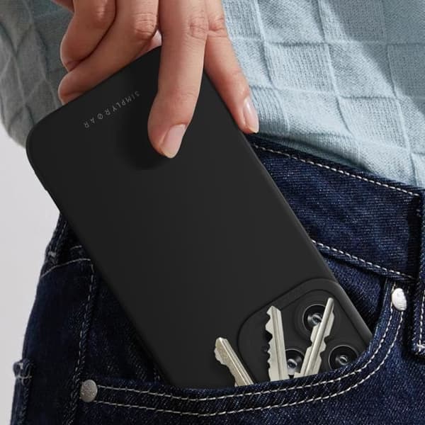 Skal till iPhone 16 Pro Max Silikon Matt Soft Touch Camera Protected Roar Black