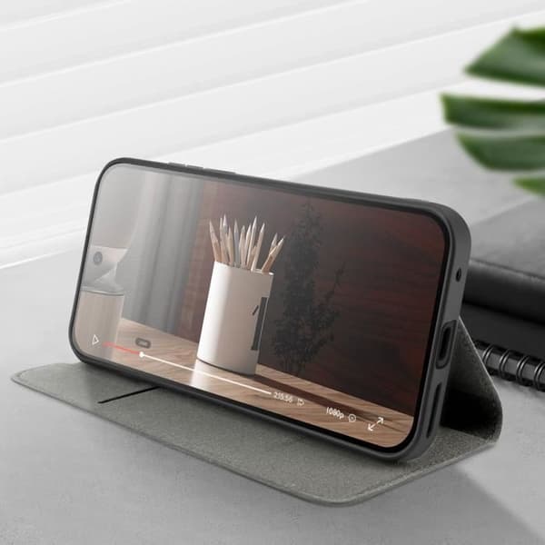 Etui för Google Pixel 9 och 9 Pro - BIGBEN - Klämskydd med kortfack och videostöd - Svart