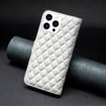 Miniatyrbild 6 av 6: iPhone 16 Pro Fodral Diamond Läder Vit