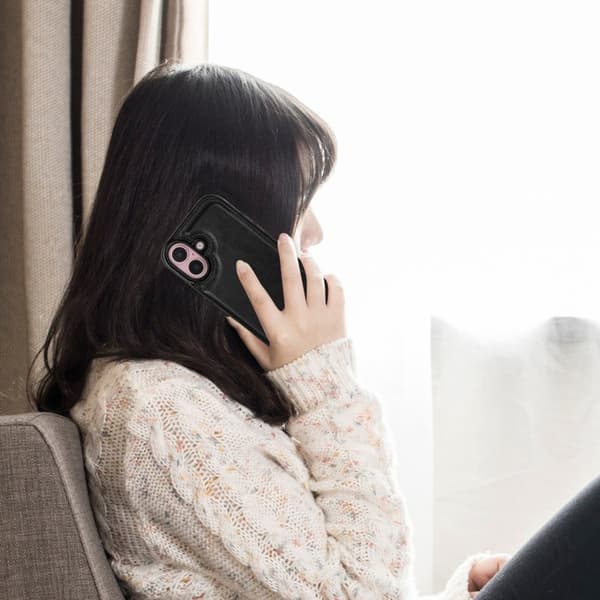 iPhone 16 Stöttåligt Skal Korthållare 3-FACK Flippr - Svart