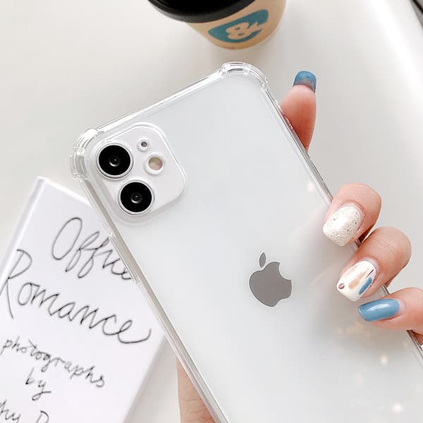 INF Iskunkestävä puhelinkotelo iPhone 16 -sarjalle iPhone 16