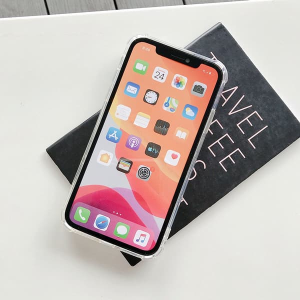INF Iskunkestävä puhelinkotelo iPhone 16 -sarjalle iPhone 16