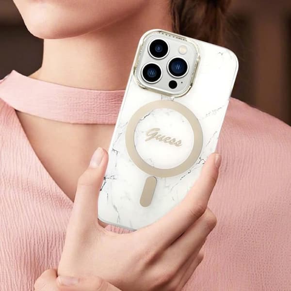 Pack för iPhone 14 Pro Marble Case och Guess 15W MagSafe Charger Vit