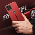 Miniatyrbild 3 av 4: Läderfodral för iPhone 12 och 12 Pro Silikonkonturkompatibel QI Ferrari Röd