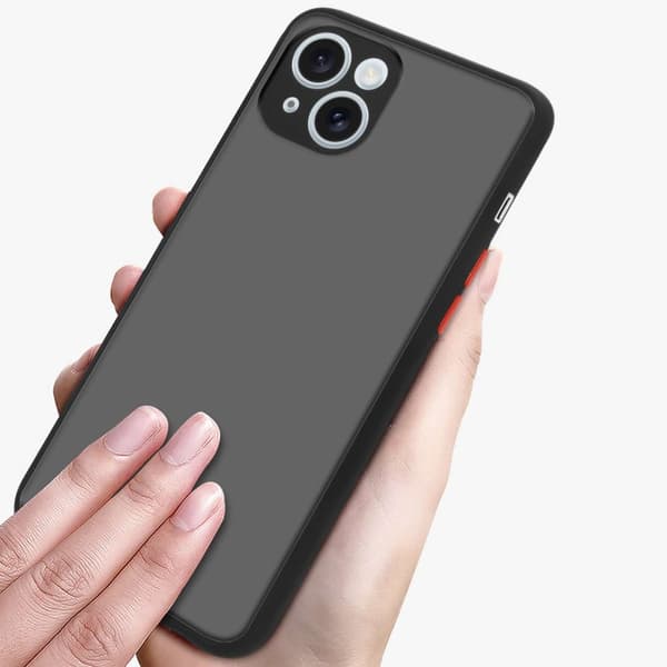 Deksel for iPhone 15 PLUS med TPU-silikon på innsiden og matt plast på baksiden