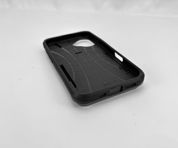 INF Beskyttelsesetui med kortholder til iPhone - Sort iPhone 11
