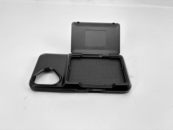 INF Beskyttelsesetui med kortholder til iPhone - Sort iPhone 11