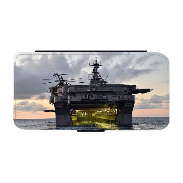 Amphibious Assault Ship Etui Til iPhone 15 Pro Max