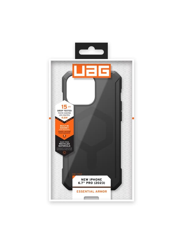 iPhone 15 Pro Max Essential Armor Magsafe - Black