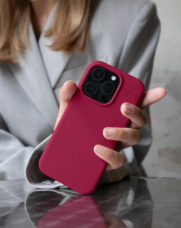 Silicone Case iPhone 14 Pro Max Cranberry