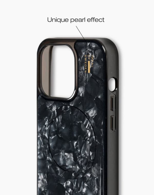 Pearlised Case MagSafe iPhone 15 Pro Black