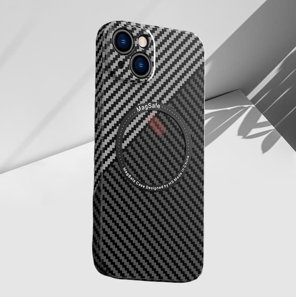 INF Ultra-tyndt iPhone 11 serie cover i kulfiber med MagSafe-kompatibilitet iPhone 11