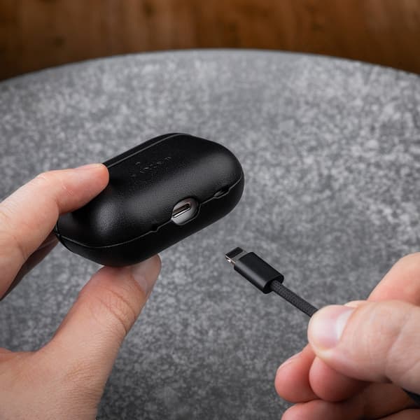 Fixed AirPods Pro 2 Kuori PodsLeather MagSafe Musta