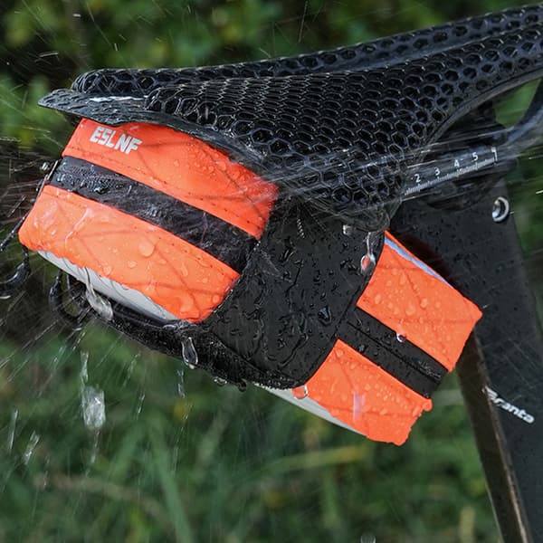 INF Vandtæt sadeltaske til cykel med refleksstribe