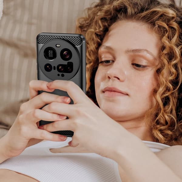 SKALO Xiaomi 15 Ultra 5G Armor Carbon Skal