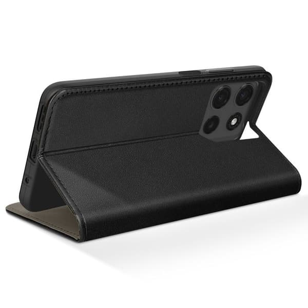 Fodral för Motorola Moto G15 / G15 Power Med Magnetiskt Wallet Ställ Svart
