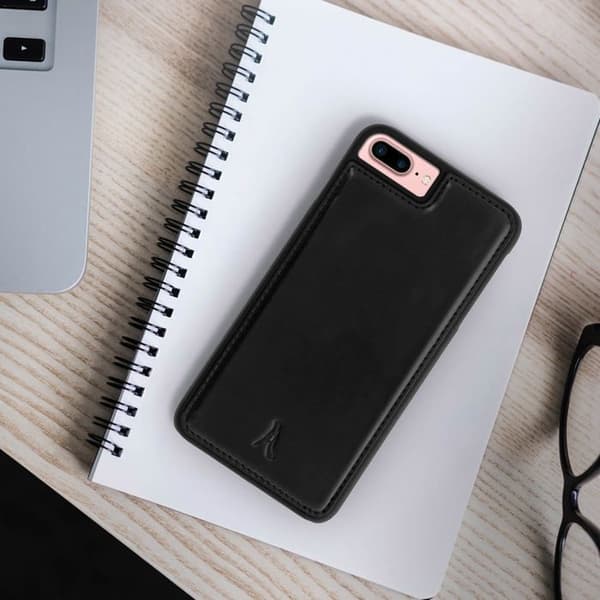 Coque iPhone 8+, 7+, 6+, 6S+ Hård Skydd Äkta Läder Akashi Svart