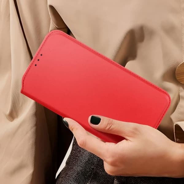Fodral för iPhone 16 Plus med korthållare och videostöd i röd.