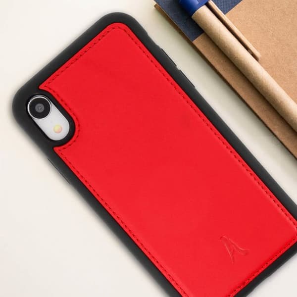 Coque Apple iPhone XR Skydd Hård Äkta Läder Akashi - Röd