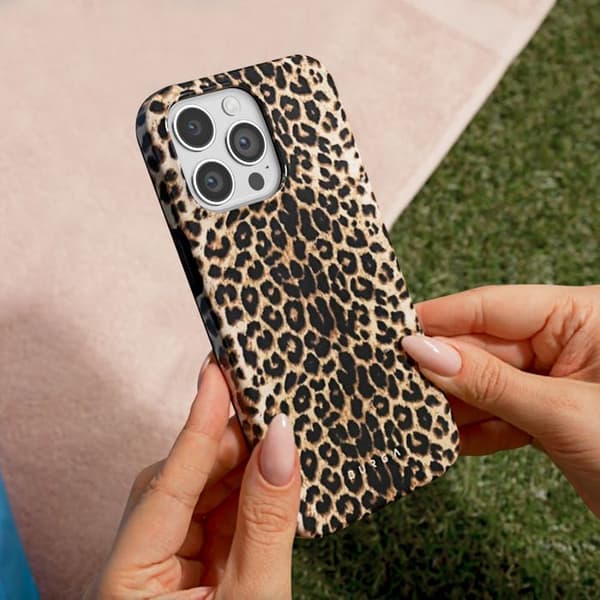 Elegant skal för iPhone 14 Pro Player-mönster Burga Brunt