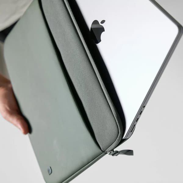 Laptopfodral Incase INCO400718-SIV Persimon