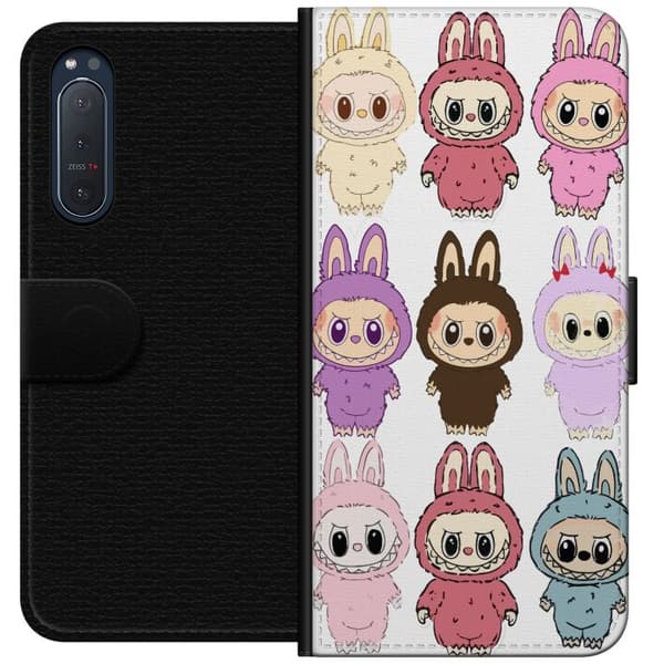 Sony Xperia 5 II Plånboksfodral Labubu Pink Monster – Popkonst med Kawaii-touch
