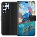 Miniatyrbilde 1 av 3: Samsung Galaxy S24 Ultra Lommeboketui Stitch med skilpadde - søt blå alien i tropisk strandmiljø fra Disney