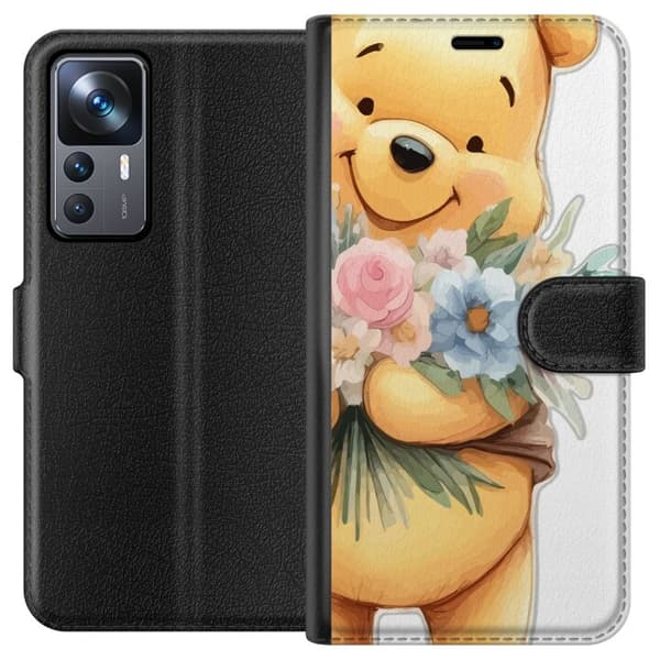 Xiaomi 12T Pro Plånboksfodral Nalle Puh med blommor – klassisk barnfavorit i blommande vårmiljö