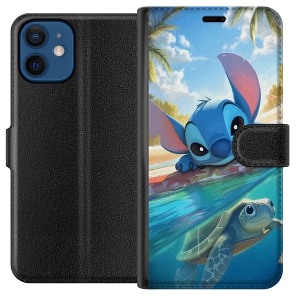 Apple iPhone 12  Tegnebogsetui Stitch med skildpadde - sød blå alien i tropisk strandmiljø fra Disney