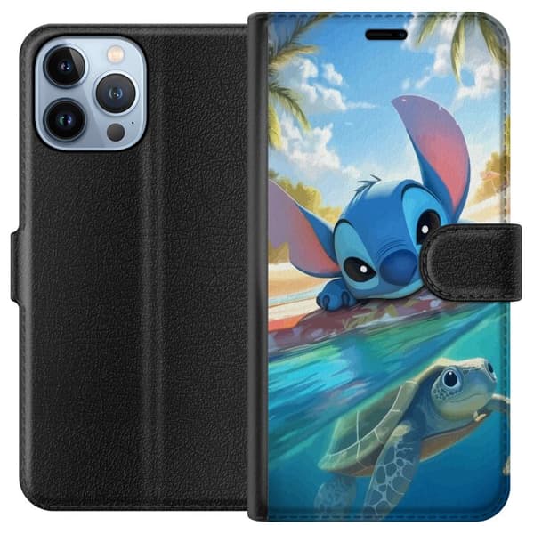 Apple iPhone 13 Pro Max Lommeboketui Stitch med skilpadde - søt blå alien i tropisk strandmiljø fra Disney