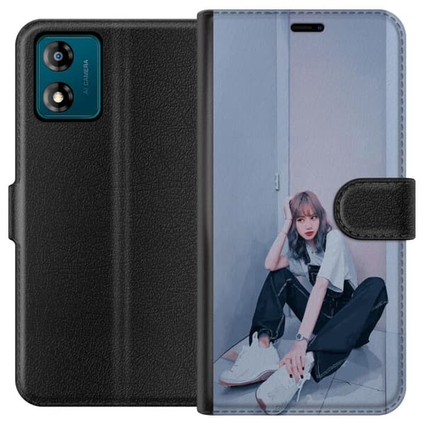 Motorola Moto E13 Plånboksfodral Lisa from Blackpink – K-pop Style Icon