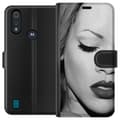 Pikkukuva 1 / 3: Motorola Moto E6i Lompakkokotelo Rihanna – Aesthetic Edit 2025