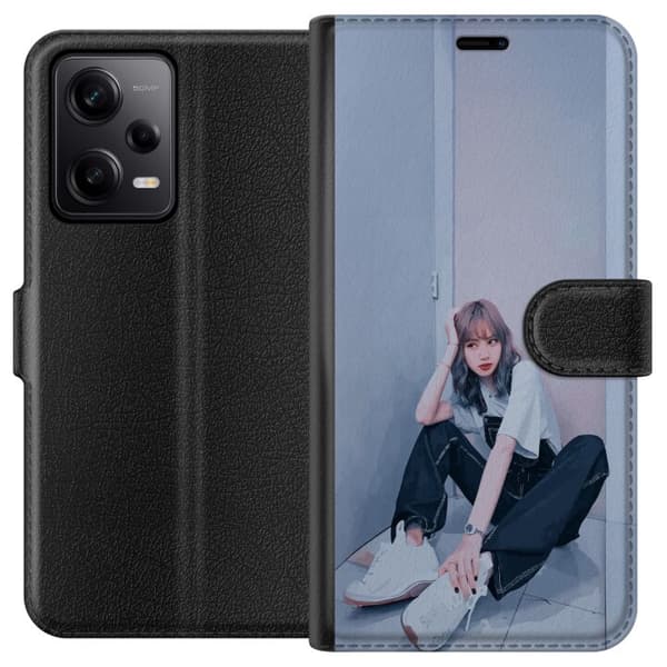 Xiaomi Redmi Note 12 Pro Lompakkokotelo Lisa from Blackpink – K-pop Style Icon