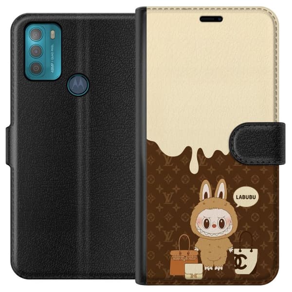 Motorola Moto G50 Plånboksfodral Labubu Blue Chill – Blå toner och lugnt uttryck